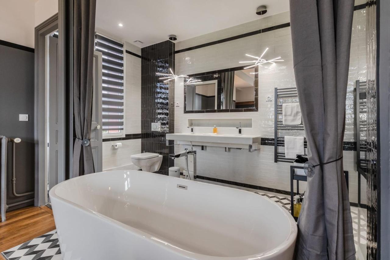 Le Manoir Des Embruns 14P - Location N1- Terrace- Public Parking 2 Min Villa Honfleur Ngoại thất bức ảnh